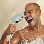 Tác hại của thói quen tắm nước nóng dẫn đến vô sinh ở nam giới
